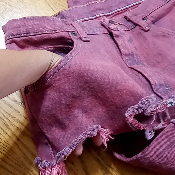 WRANGLER Womens Jeans 32 X 32 PINK MAGENTA Denim Used Pants Ripped Distressed - Picture 10 of 11